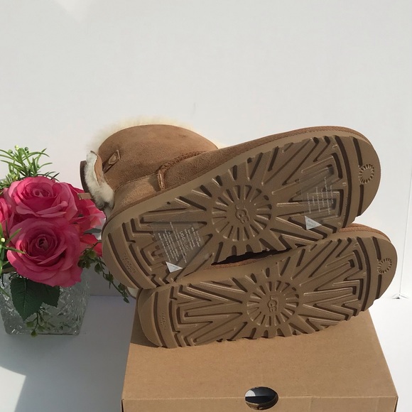 UGG Classic Double Bow Mini Boots - Picture 6 of 8